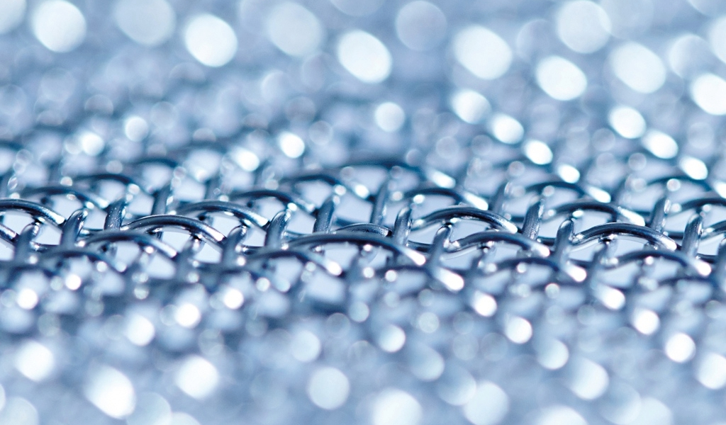 Synthetic vs Stainless Steel Mesh in Aquaculture Filtration-featured-image